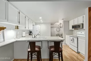 Photo #6: 6473238 Listing