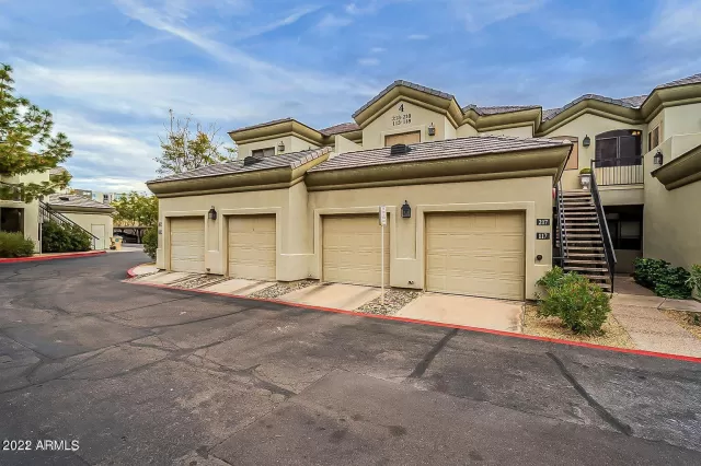 MLS: 6473325 Condo For Sale