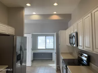 Photo #5: 6473325 Listing