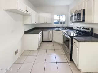 Photo #5: 6473396 Listing 