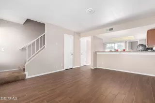 Photo #5: 6473397 Listing