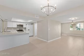 Photo #5: 6473769 Listing