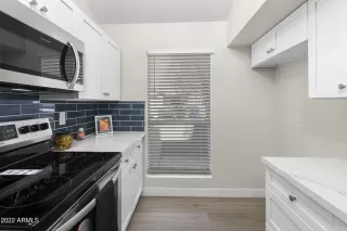 Photo #4: 6473998 Listing