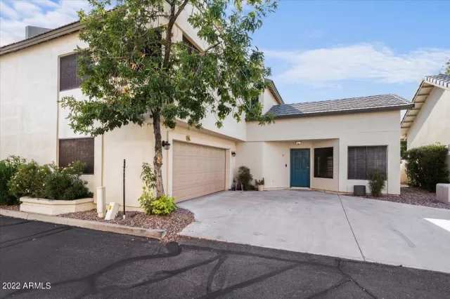 MLS: 6474096 Condo For Sale