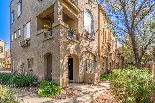 MLS: 6474111 Condo For Sale