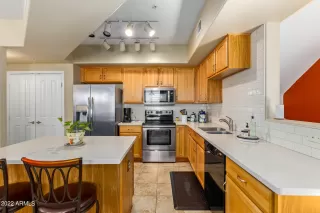 Photo #3: 6474111 Listing