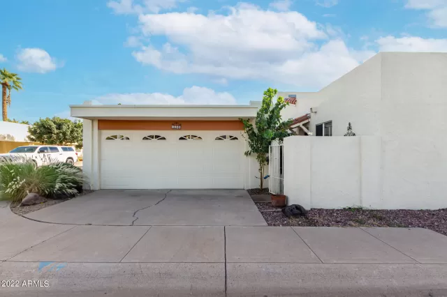 MLS: 6474203 Condo For Sale