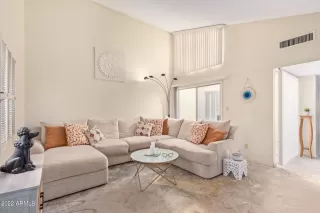 Photo #6: 6474203 Listing 