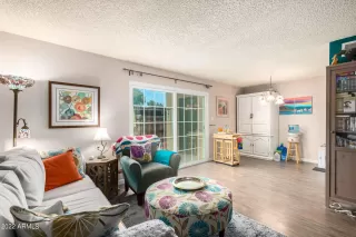 Photo #4: 6474310 Listing