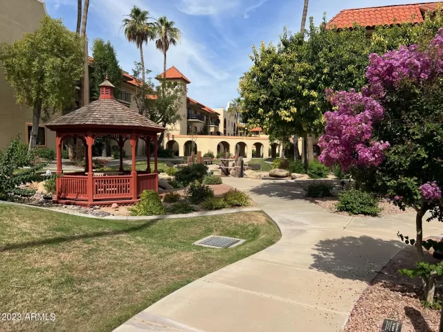 MLS: 6474398 Condo For Sale