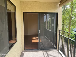 Photo #6: 6474398 Listing 