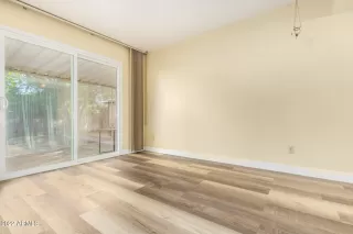 Photo #4: 6474704 Listing