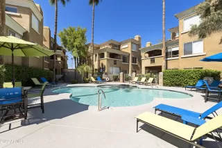 Photo #6: 6475211 Listing