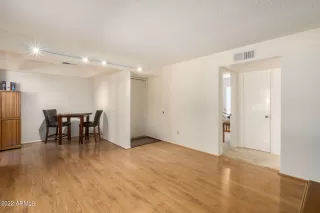 Photo #3: 6475671 Listing