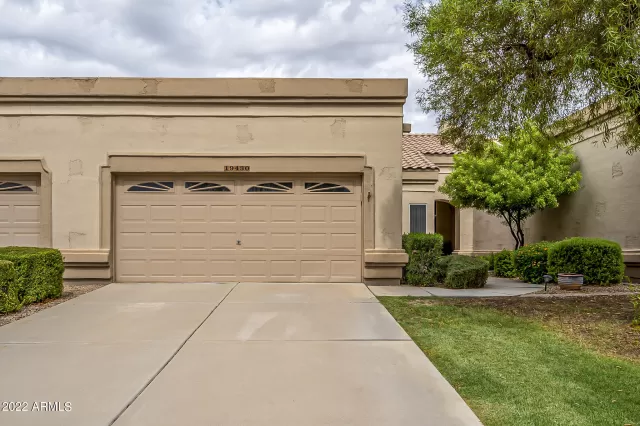 MLS: 6475672 Condo For Sale