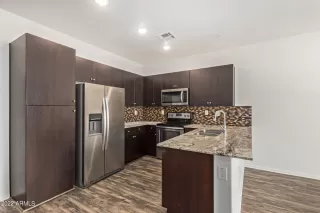 Photo #5: 6475737 Listing