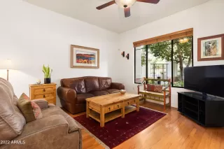 Photo #3: 6475738 Listing