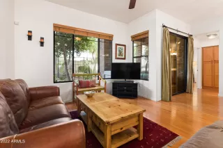 Photo #6: 6475738 Listing