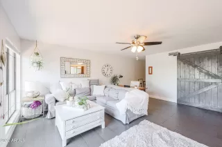 Photo #6: 6476226 Listing 