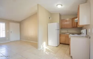 Photo #2: 6476336 Listing