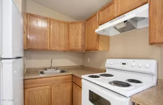 Photo #4: 6476336 Listing