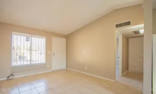 Photo #6: 6476336 Listing