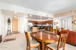Photo #6: 6476358 Listing 