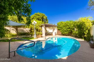 Photo #3: 6476702 Listing