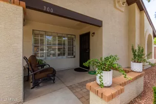 Photo #2: 6476817 Listing 