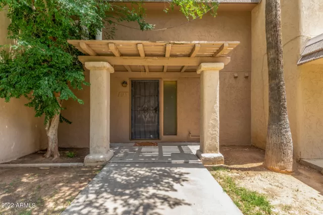 MLS: 6476966 Condo For Sale