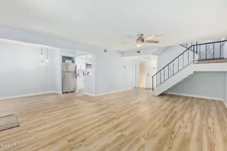 Photo #3: 6476966 Listing