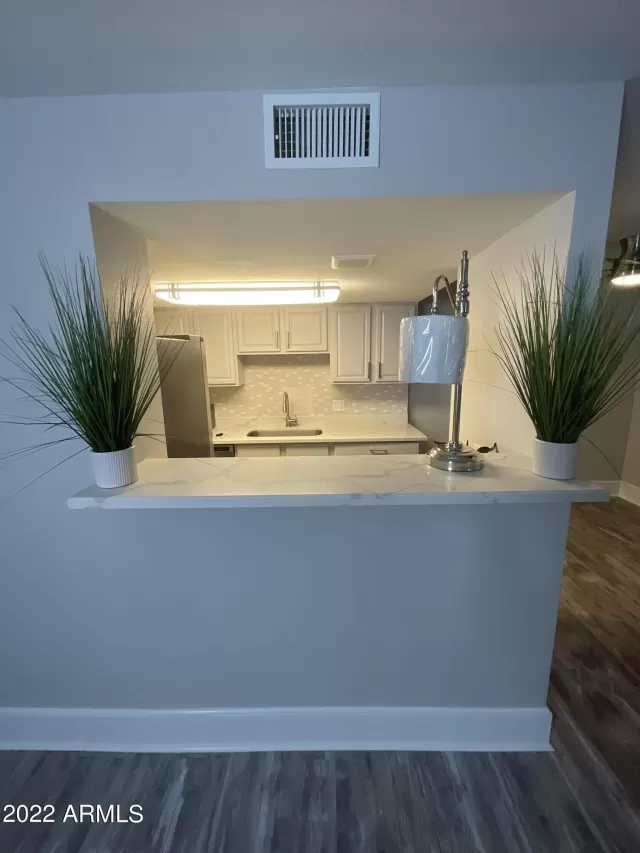 MLS: 6477063 Condo For Sale