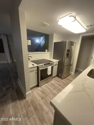 Photo #6: 6477063 Listing 