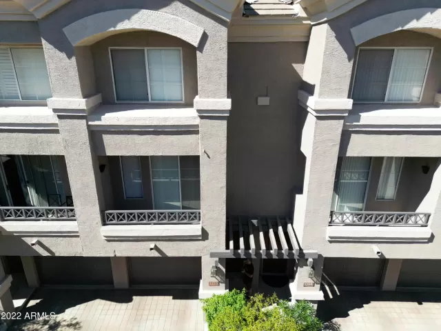 MLS: 6477110 Condo For Sale