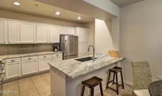 Photo #5: 6477259 Listing