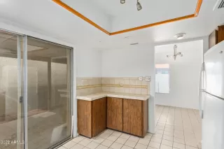 Photo #6: 6477354 Listing