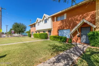 Photo #4: 6477586 Listing 