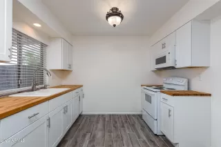 Photo #2: 6477608 Listing