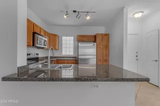 Photo #6: 6477665 Listing