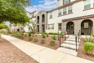 Photo #2: 6477713 Listing