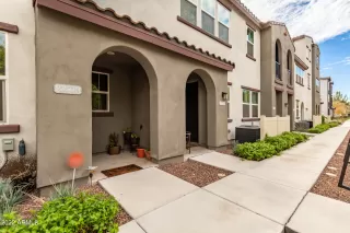 Photo #3: 6477713 Listing