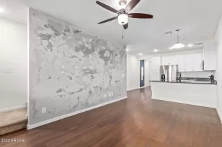 Photo #6: 6477713 Listing