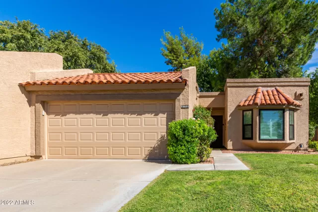 MLS: 6477813 Condo For Sale