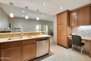 Photo #4: 6477993 Listing