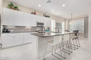 Photo #6: 6478704 Listing 