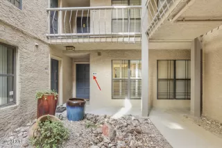 Photo #5: 6478947 Listing