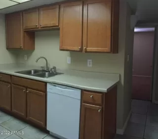 Photo #3: 6479262 Listing