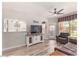 Photo #4: 6479445 Listing