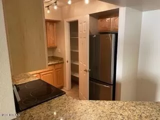 Photo #5: 6479523 Listing