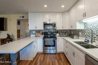 Photo #2: 6479634 Listing
